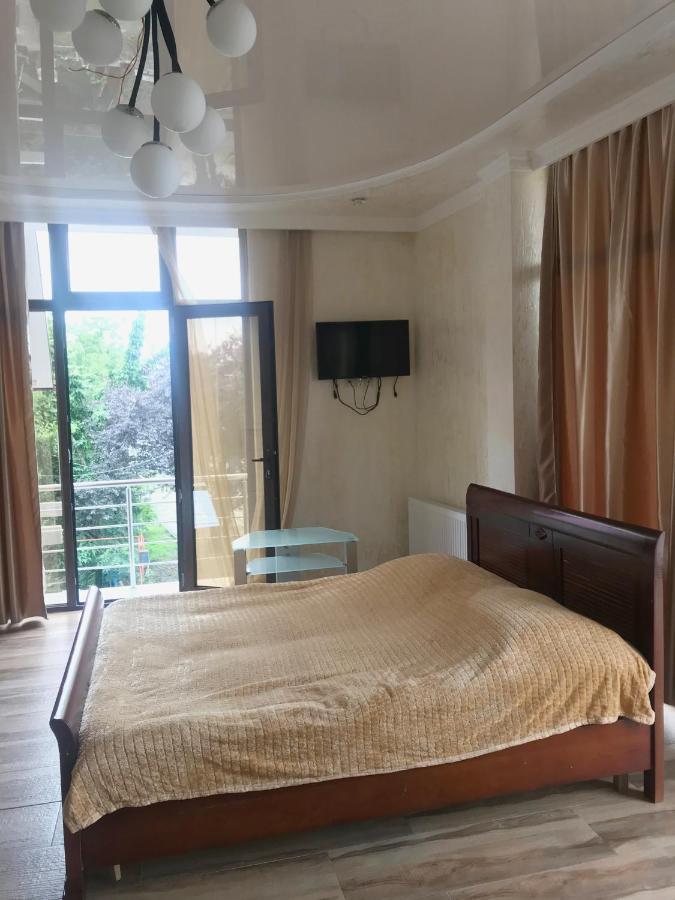 Tiktok House Hotel Kobuleti Bagian luar foto
