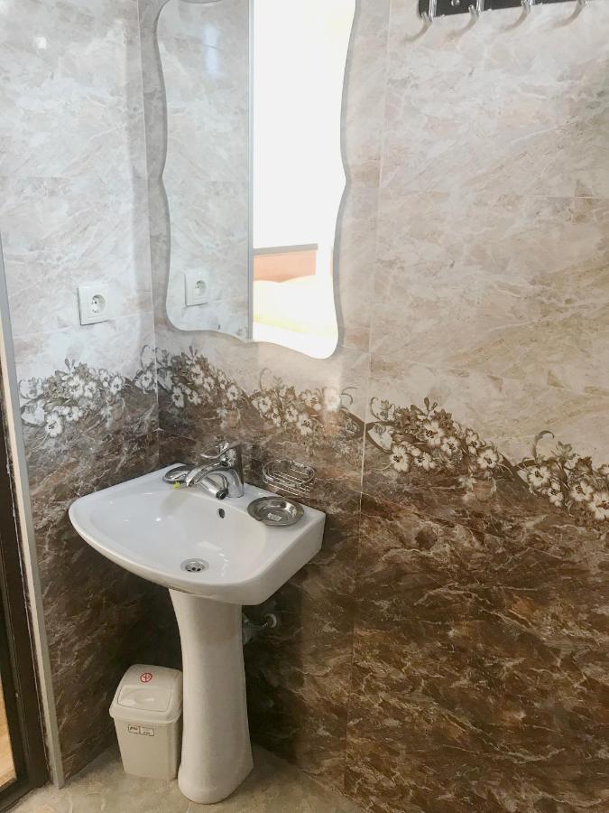 Tiktok House Hotel Kobuleti Bagian luar foto